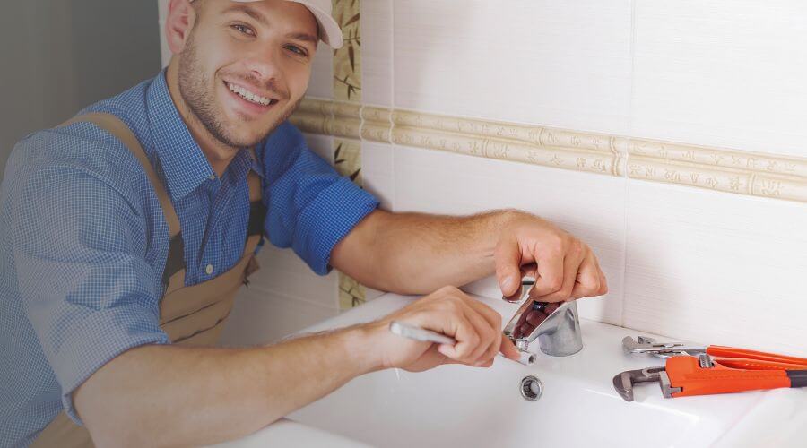 Handle or spout repair in Warnock, OH